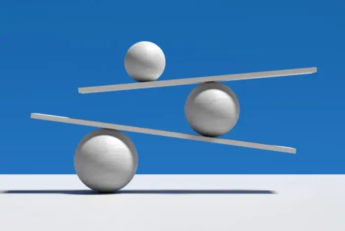 3 balls and two beams balancing.