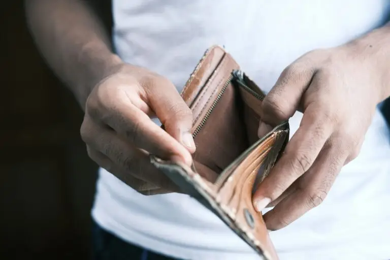 Read more about the article How much will my family law case cost?